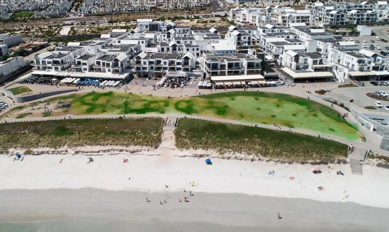 Modern Beachfront 2 Bed Apartment 144 Eden On The Bay, Blouberg, Cape Town Bloubergstrand