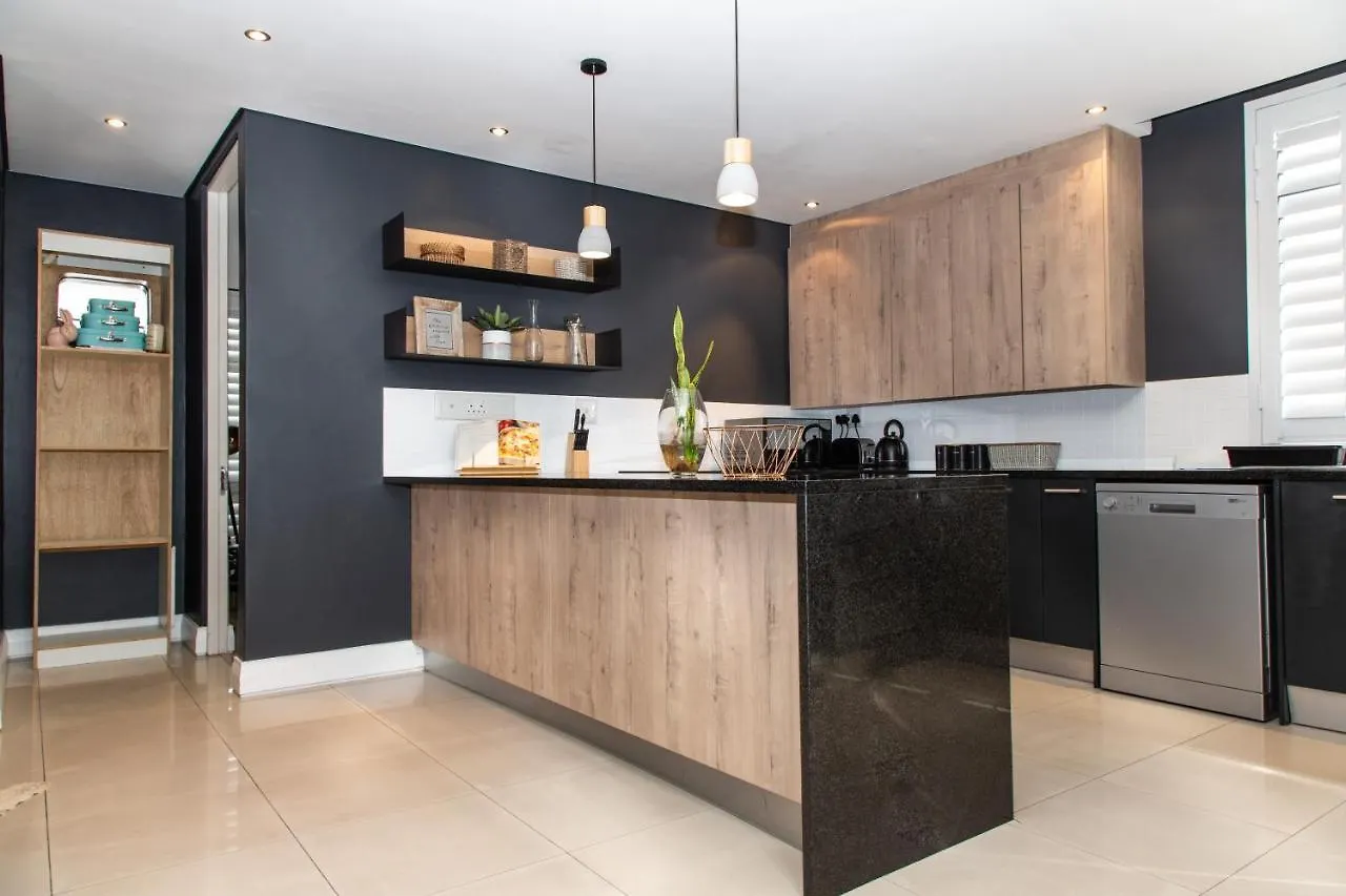 Modern Beachfront 2 Bed Apartment 144 Eden On The Bay, Blouberg, Cape Town Bloubergstrand South Africa